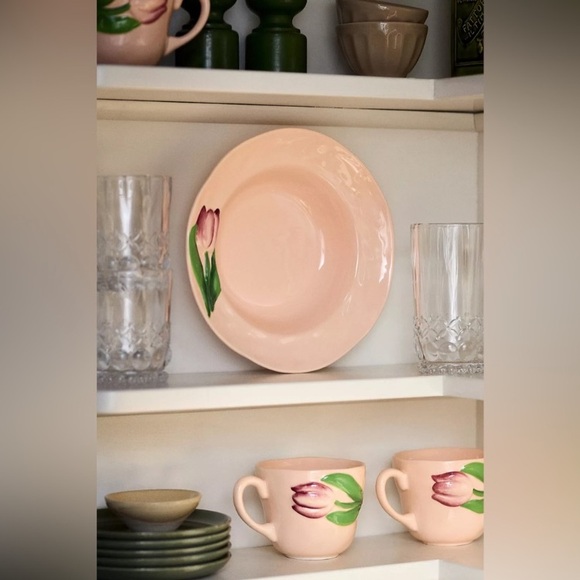 Anthropologie Foster Tulip Pasta Bowl NWT - Picture 5 of 5